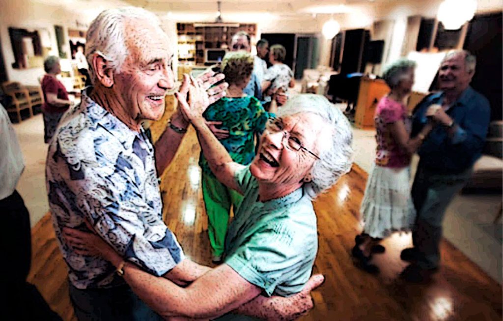 Bailar para mejorar memoria en personas con Alzheimer. Estudios científicos respaldan beneficios del baile en la cognición y calidad de vida.